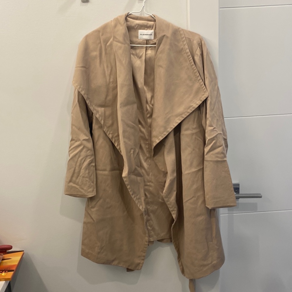 Cute Club Monaco Trench - XS - Needs a steam and new owner.